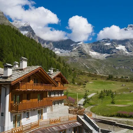 3 Chalets Aparthotel-3